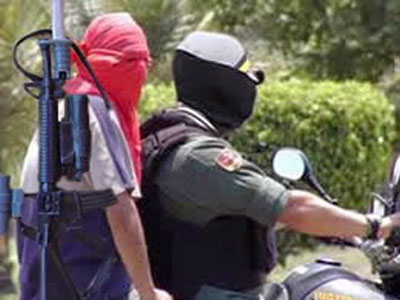 Paramilitares-en-moto