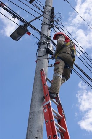 Trabajadores-EPM-UNE-2