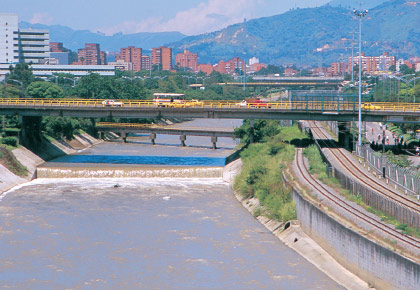 rio medellín