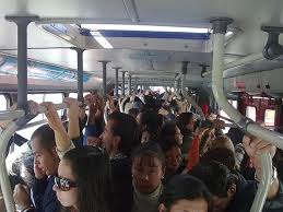 sobrecupo metro plumaindependiente